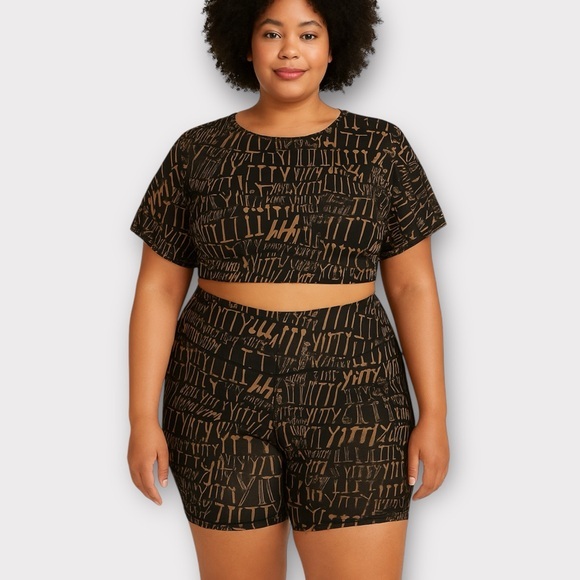 Yitty Lizzo Fabletics Mesh Me Smoothing High Waist Short and crop top set - Picture 1 of 14
